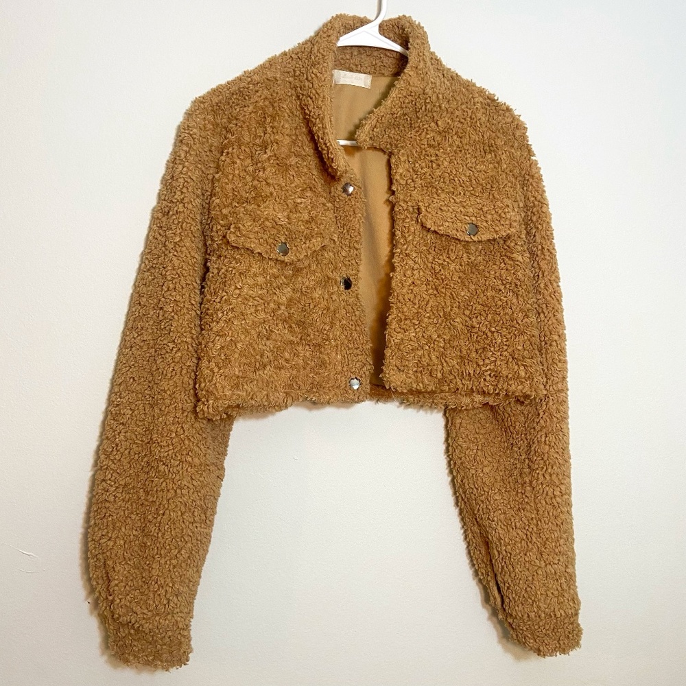 Alter'd State Cropped Jacket button front teddy fleece Tan Size Large